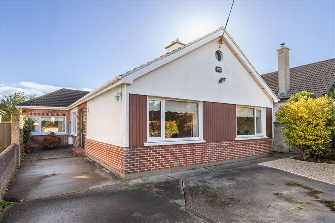 34 Oakley Grove, Blackrock, Co. Dublin