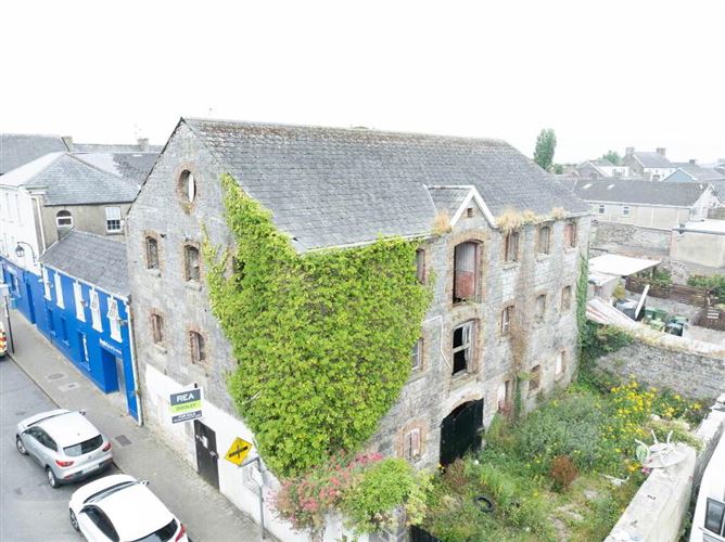 WOLFE TONE ST, KILMALLOCK, LIMERICK