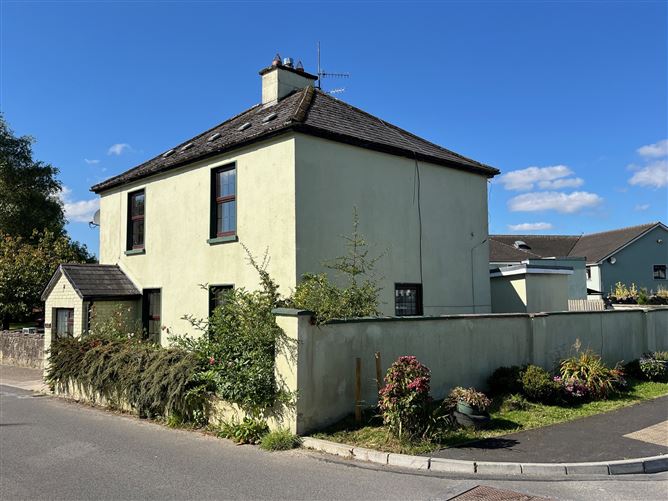 "Orsova", Hill Road, Killaloe, Clare