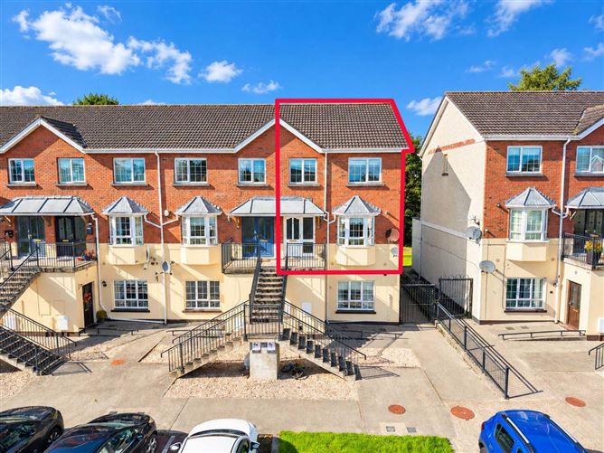 23 BLACKCASTLE LODGE, NAVAN, MEATH