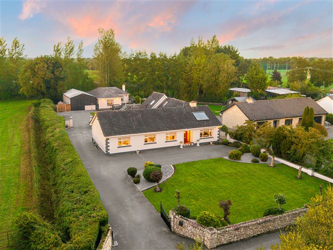 Lock View House, Ballyteague North, Kilmeague, Naas, Co. Kildare