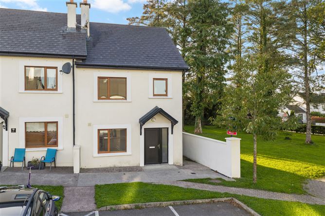 18 PARKVIEW, THE BEECHES, BOHERBUE