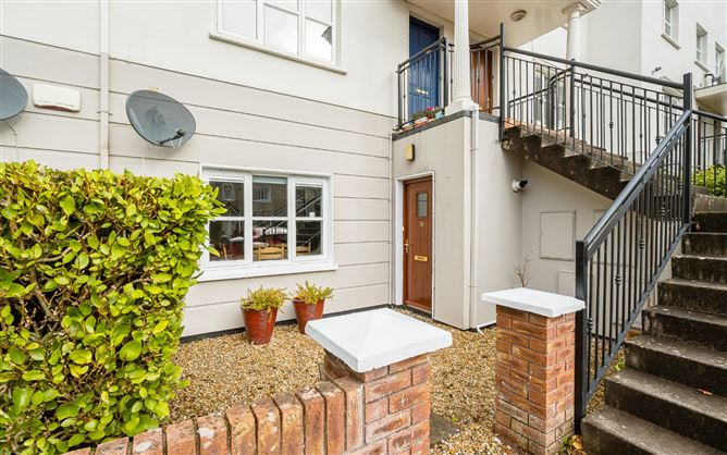 39 FERNWAY, CLASSES LAKE, OVENS