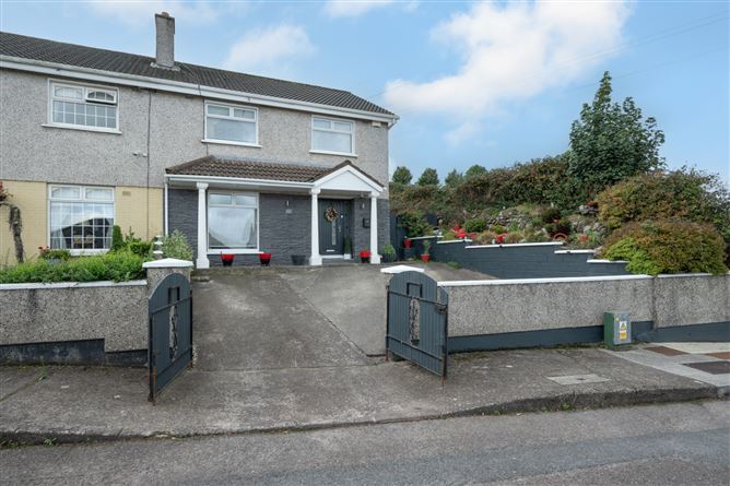 2 Pinewood Grove, Onslow Gardens, Cork