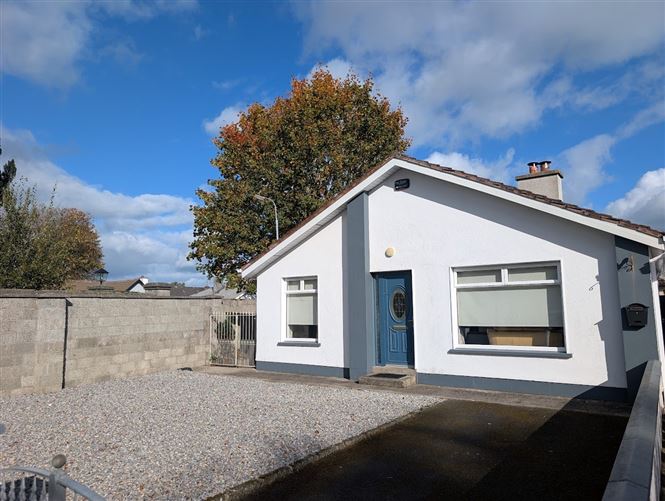 10 Thomond Place, Nenagh, Tipperary