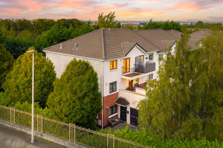 64 Belfry Grove, Citywest, Dublin 24