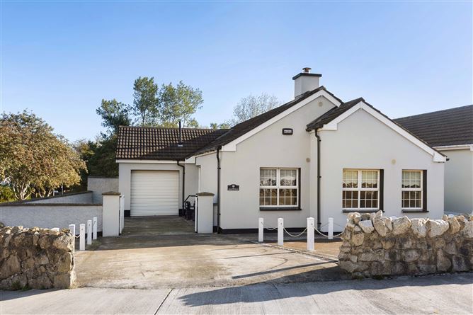 Moatefield, 21 Prospect Lawn, Cabinteely, Dublin 18