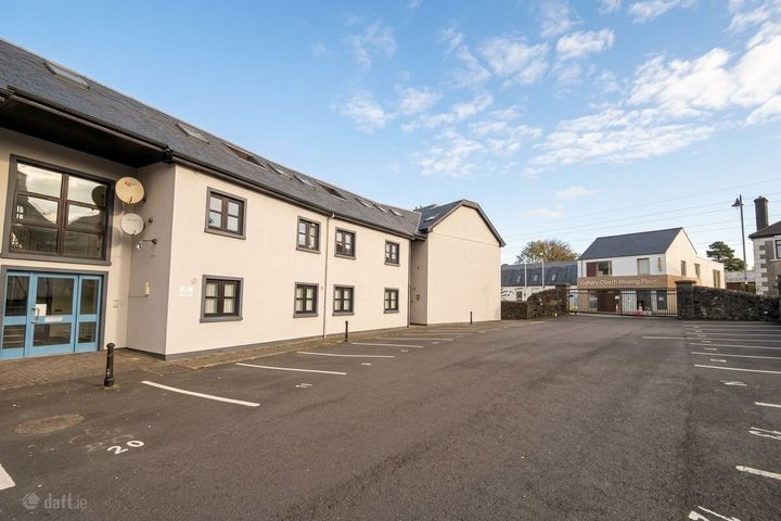 5 THE RIVERSIDE, DISTILLERY RD, WESTPORT