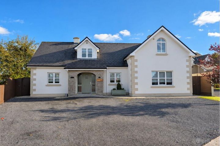 1 Whitethorne Place, Tubbercurry, Sligo