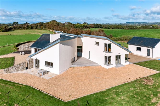 RACEFIELD, BALLYROE, BLACKWATER