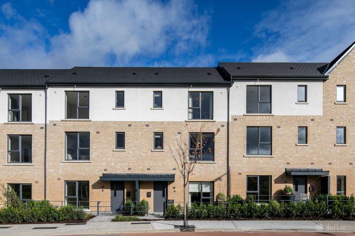Dolmen Lane, Brennanstown, Co. Dublin