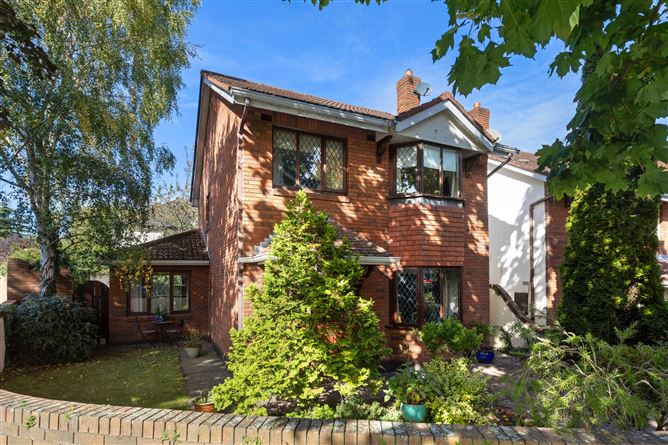 1 Foxrock Wood, Dublin 18