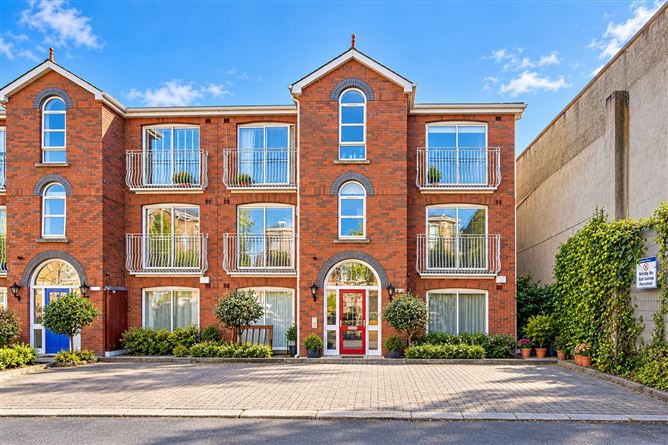 94 Derrynane Square, Innisfallen Parade, Phibsborough, Dublin