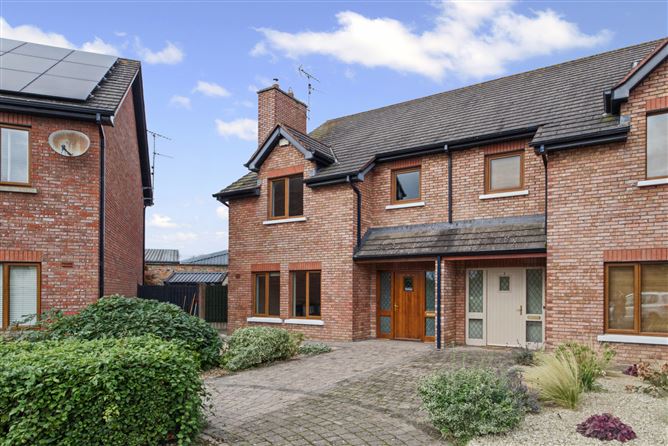 4 Crescent View, Castlebellingham, Co. Louth