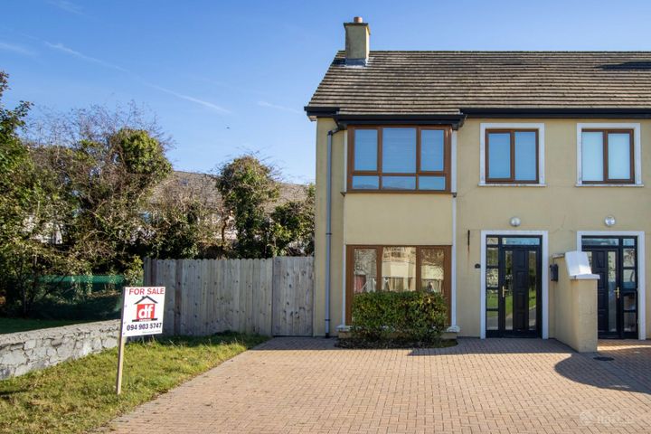 32 Dunbeag, Newport Road, Castlebar, Co. Mayo, F23WA21