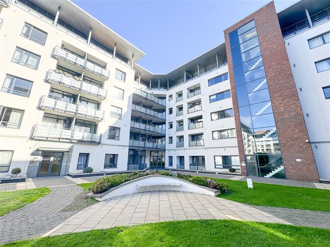 135 Scarriff House, Custom House Square, IFSC, Dublin 1