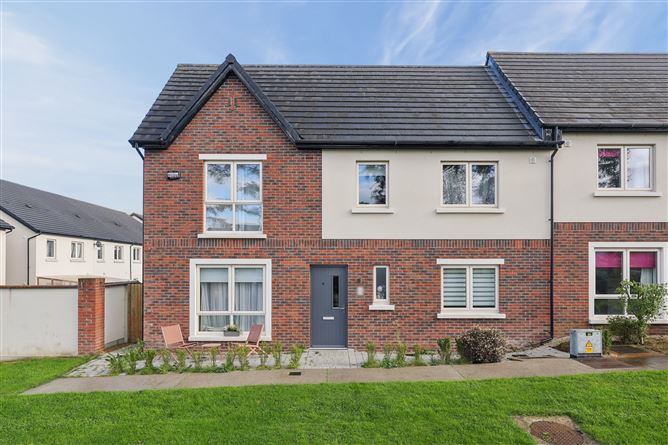 24 Whitethorn Lawn, Whitethorn Village, Naas