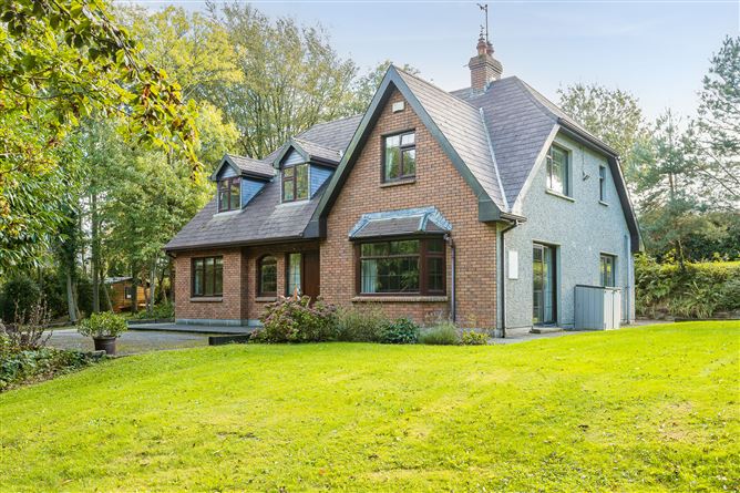 Blackberry Cottage, 5 Brookwood, Crosshaven Road, Carrigaline, Cork