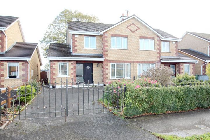 15 OAKFIELD, TULLAMORE, OFFALY