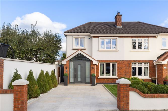 8 Wood Dale Drive, Ballycullen, Dublin 24