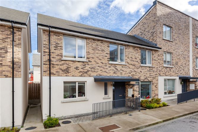 7 RATHBORNE ROW, RATHBORNE BOULEVARD, ASHTOWN