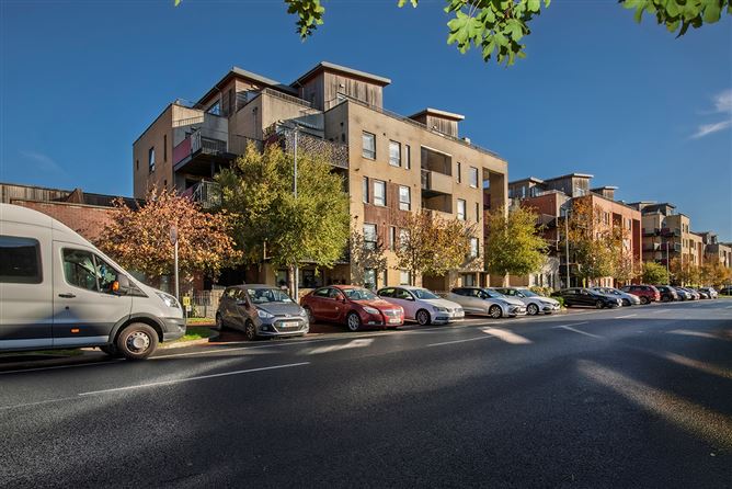 APT 13 BLOCK 28, MARRSFIELD AVE, CLONGRIFFIN DUBLIN 13